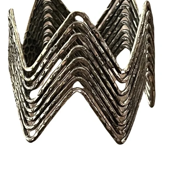 1280 Silver Zigzag Cuff Bracelet - Picture 4 of 5
